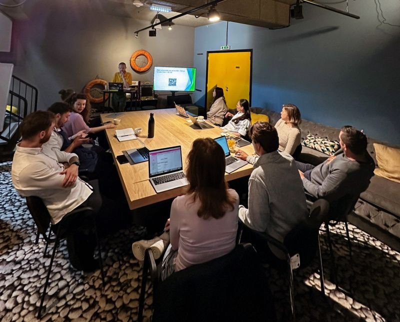 Virtual medical assistants collaborating remotely